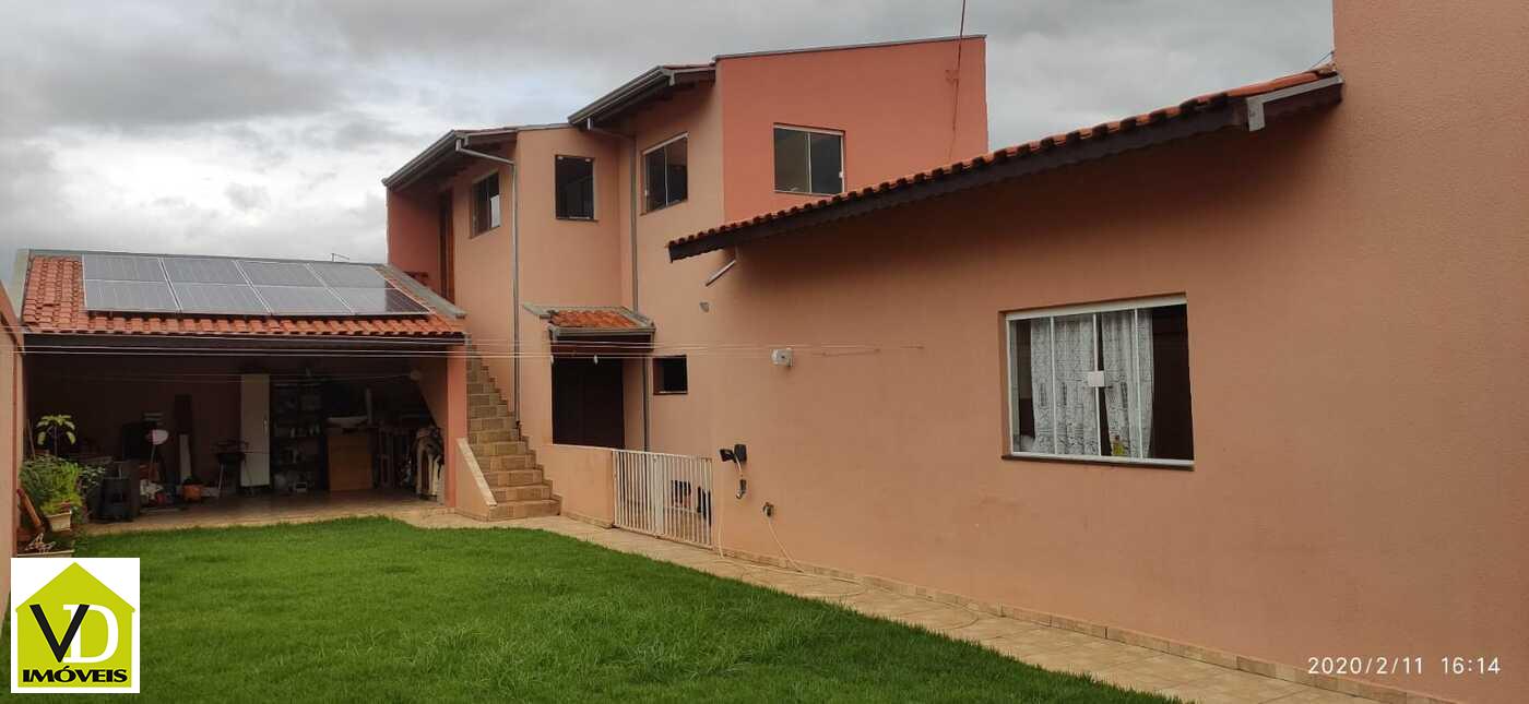 Casa à venda com 3 quartos, 197m² - Foto 13