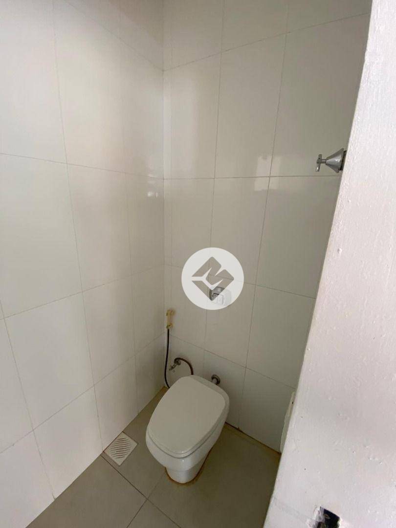 Casa para alugar com 4 quartos, 350m² - Foto 28