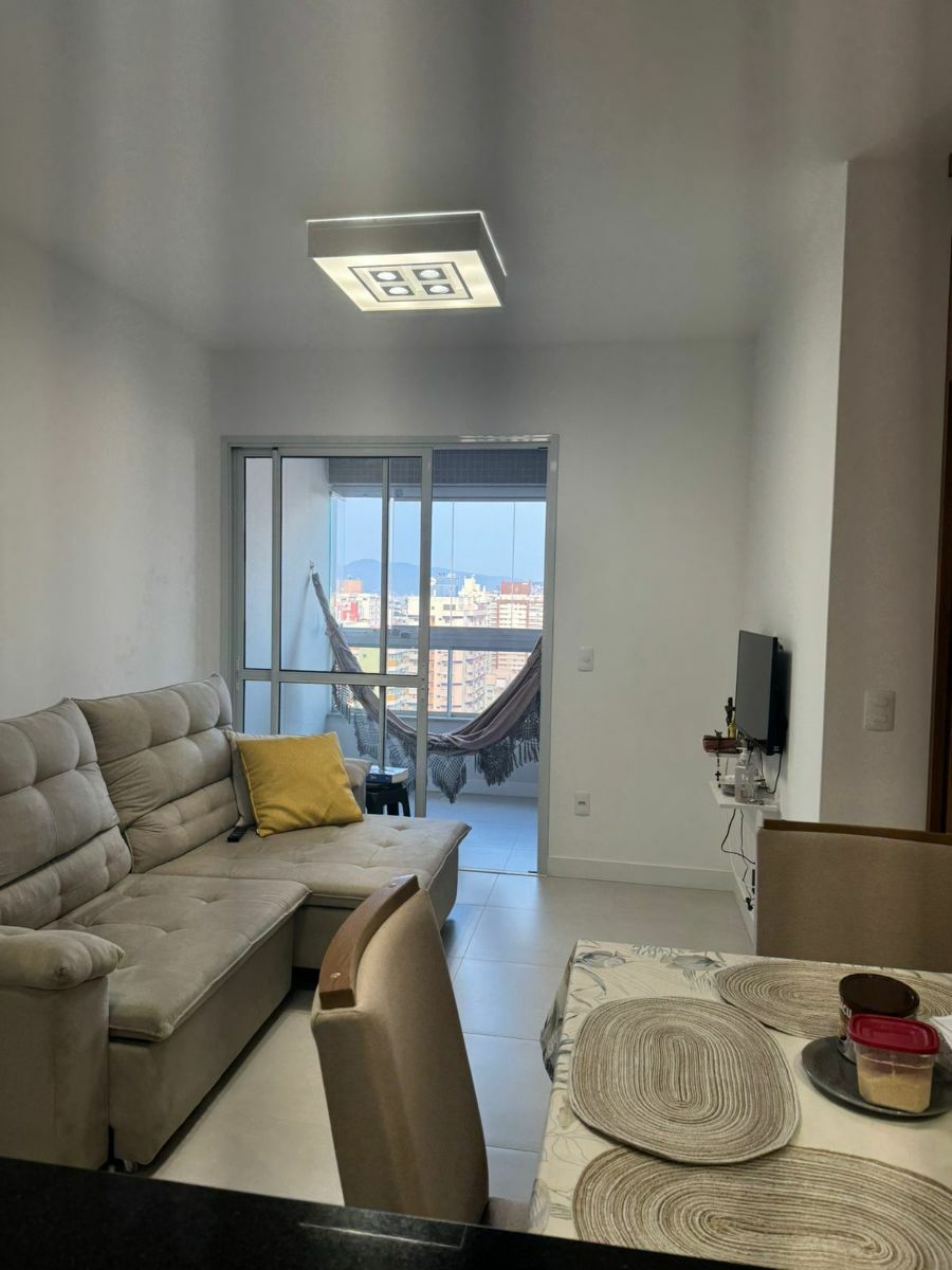 Apartamento à venda com 2 quartos, 69m² - Foto 2