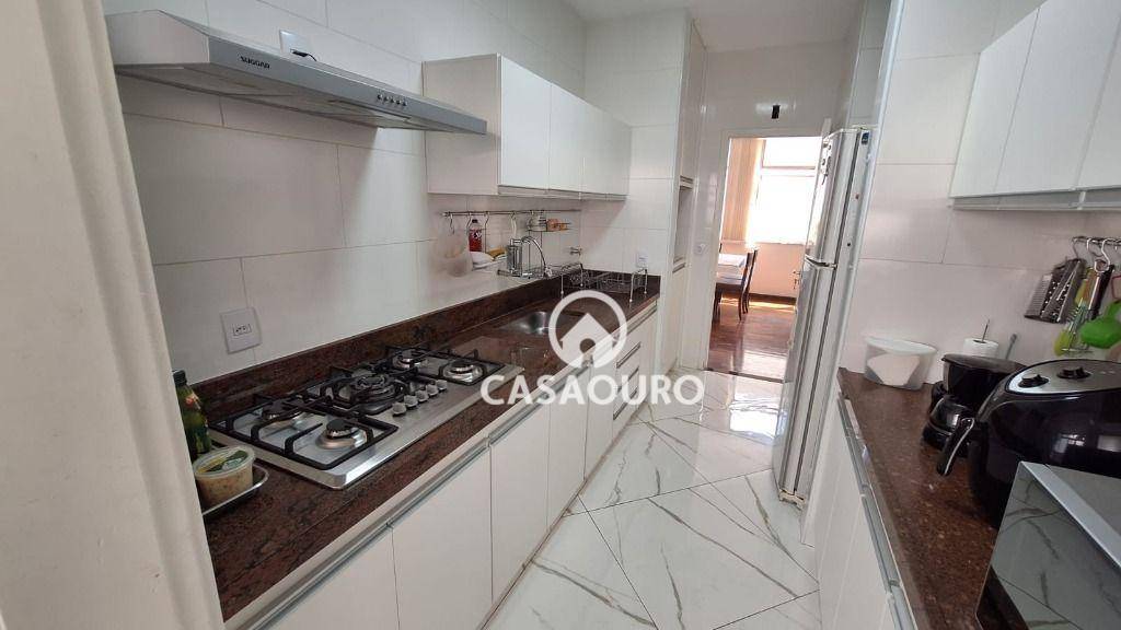 Apartamento à venda com 4 quartos, 160m² - Foto 18