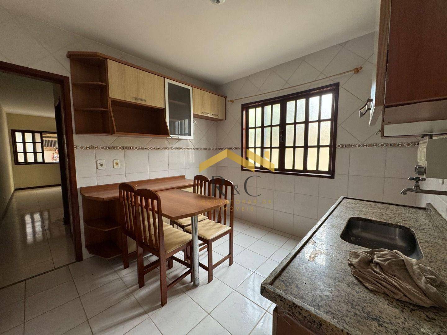 Casa à venda com 2 quartos, 100m² - Foto 13