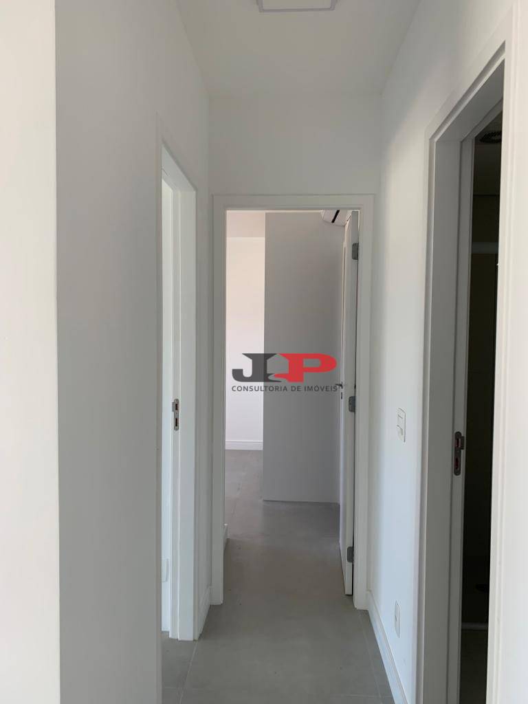 Apartamento para alugar com 2 quartos, 70m² - Foto 17