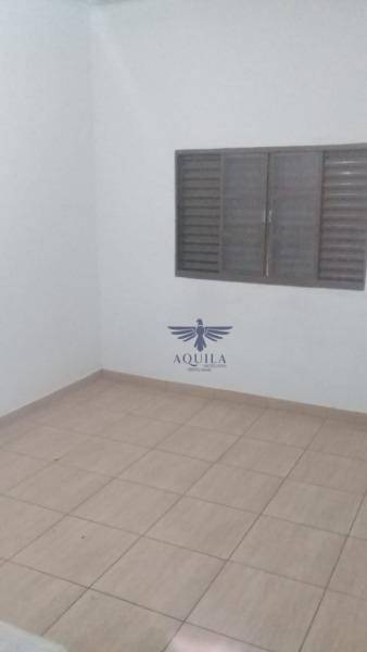 Casa para alugar com 2 quartos, 49m² - Foto 5