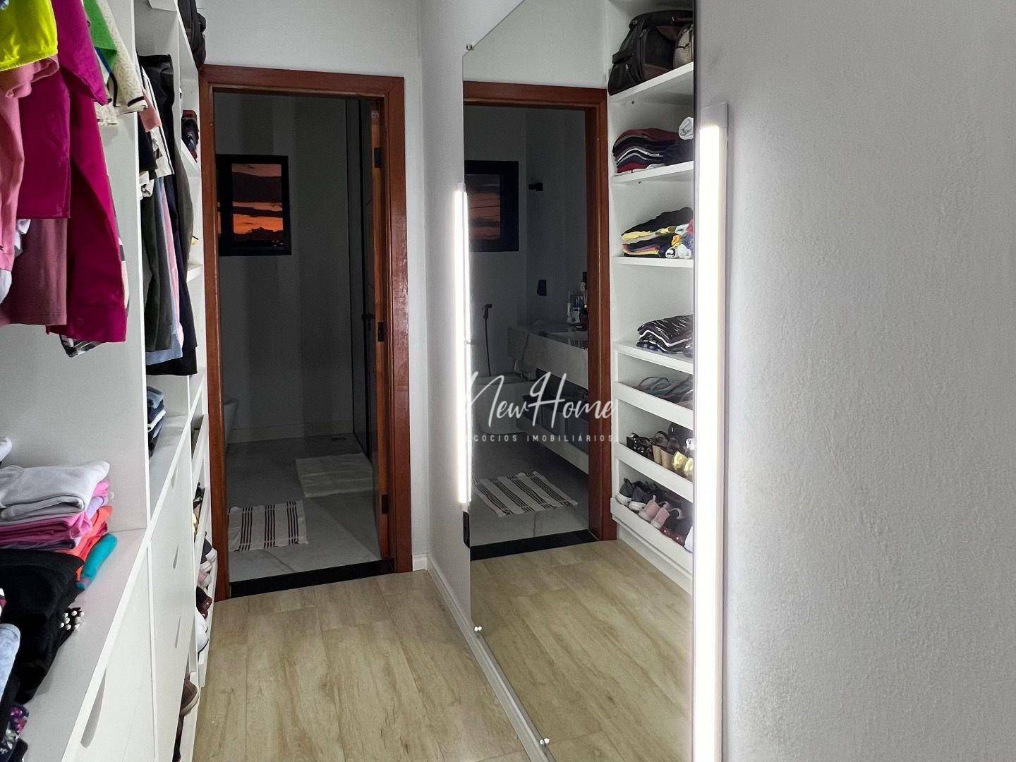 Casa de Condomínio à venda com 4 quartos, 300m² - Foto 10