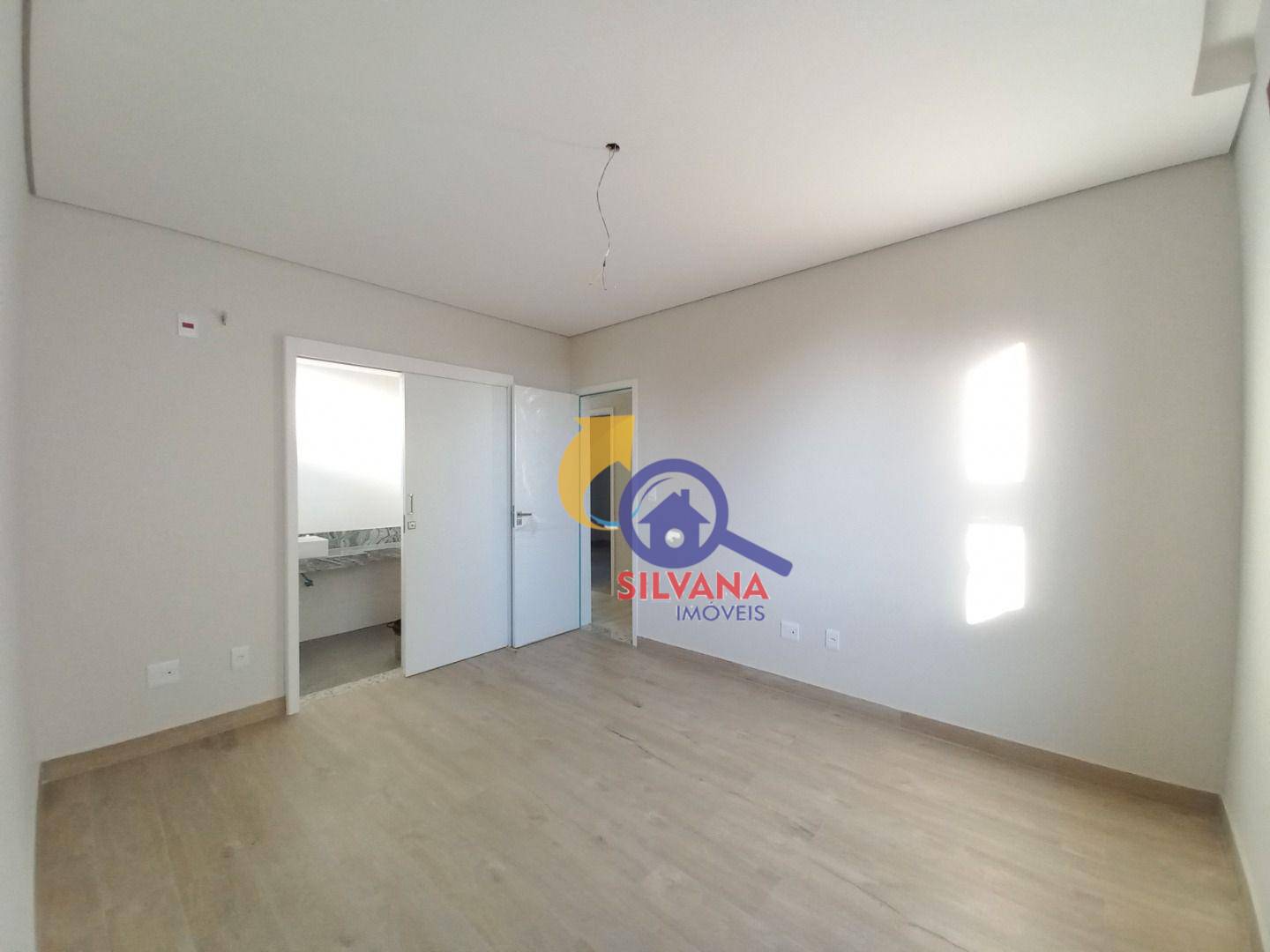 Apartamento à venda com 3 quartos, 130m² - Foto 10