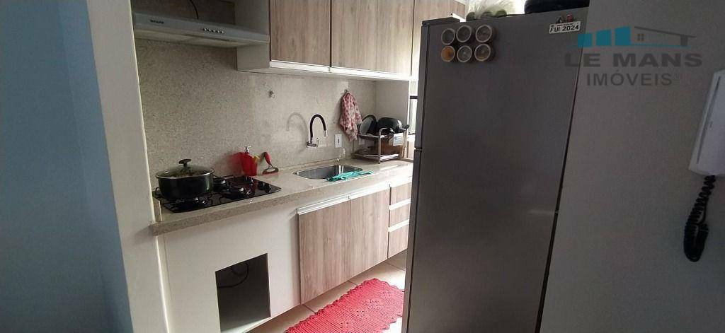 Apartamento à venda com 2 quartos, 45m² - Foto 6