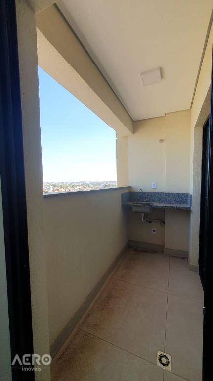 Apartamento para alugar com 3 quartos, 69m² - Foto 13