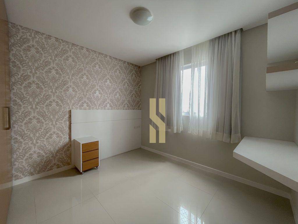 Apartamento à venda com 4 quartos, 140m² - Foto 16