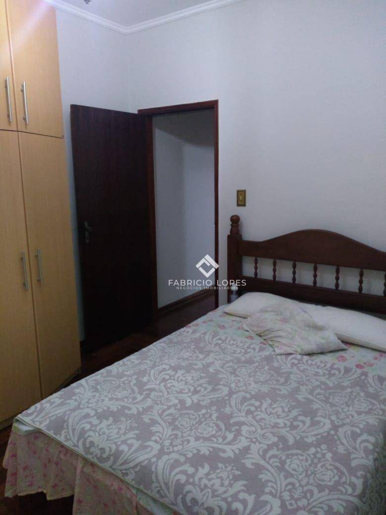 Casa para alugar com 3 quartos, 120m² - Foto 24