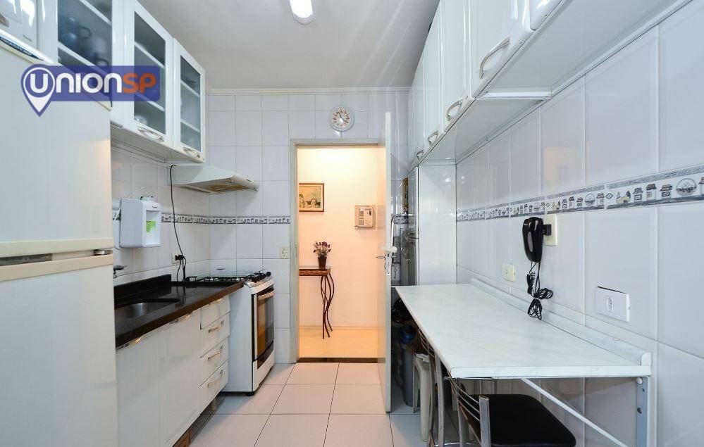 Apartamento à venda com 2 quartos, 63m² - Foto 13