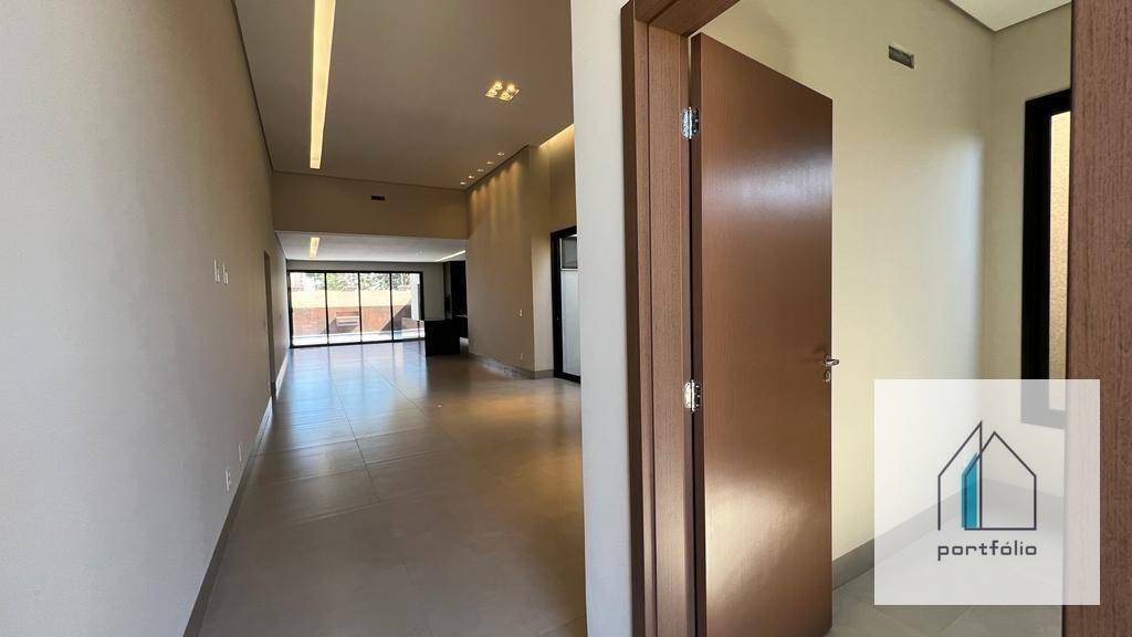 Casa de Condomínio à venda com 3 quartos, 213m² - Foto 4