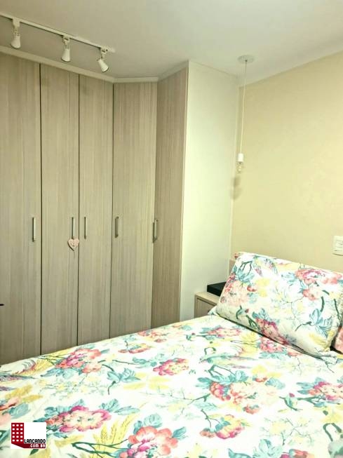 Apartamento à venda com 2 quartos, 67m² - Foto 3