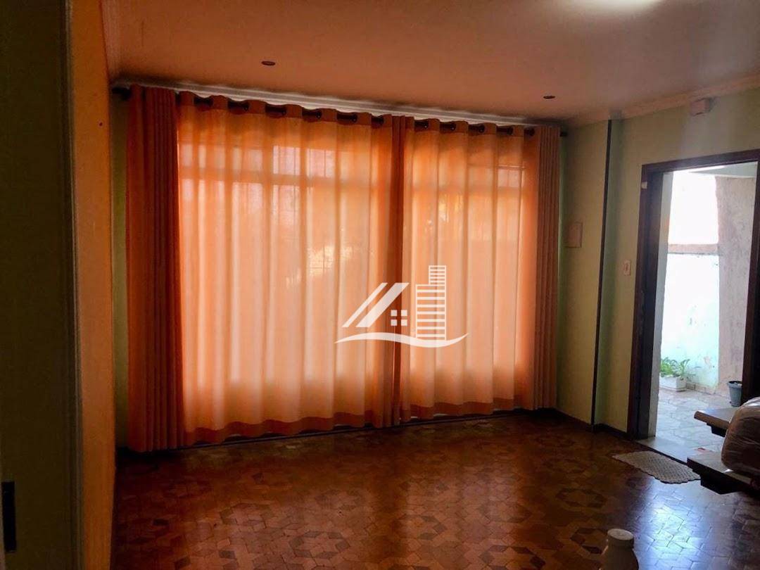 Casa à venda com 3 quartos, 180m² - Foto 3