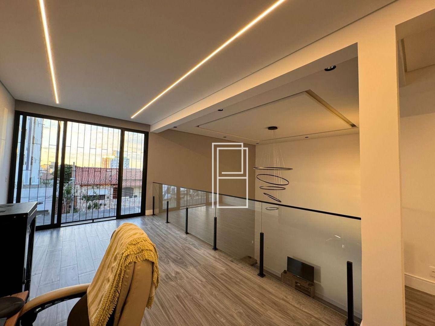 Casa à venda com 3 quartos, 410m² - Foto 3