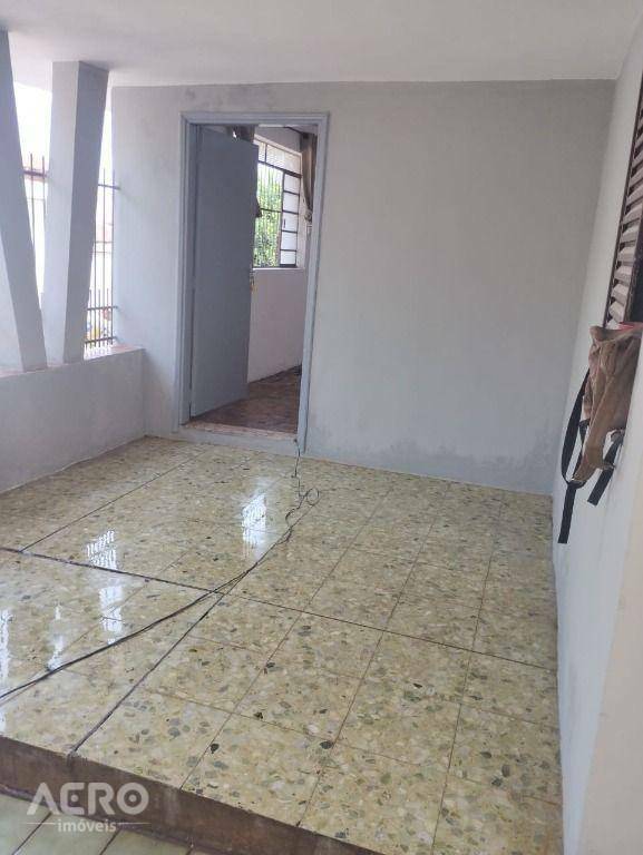 Casa à venda com 2 quartos, 95m² - Foto 9