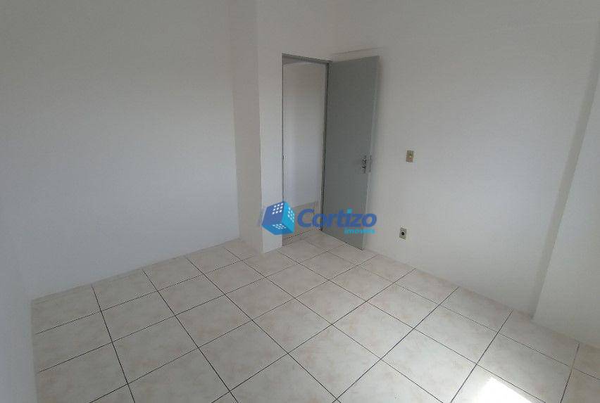 Apartamento à venda com 3 quartos, 84m² - Foto 14