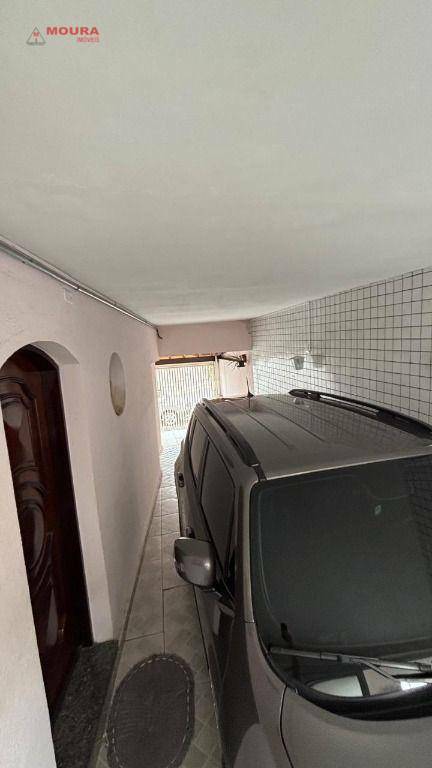 Sobrado à venda com 4 quartos, 225m² - Foto 4