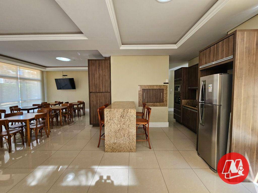 Apartamento para alugar com 2 quartos, 88m² - Foto 40