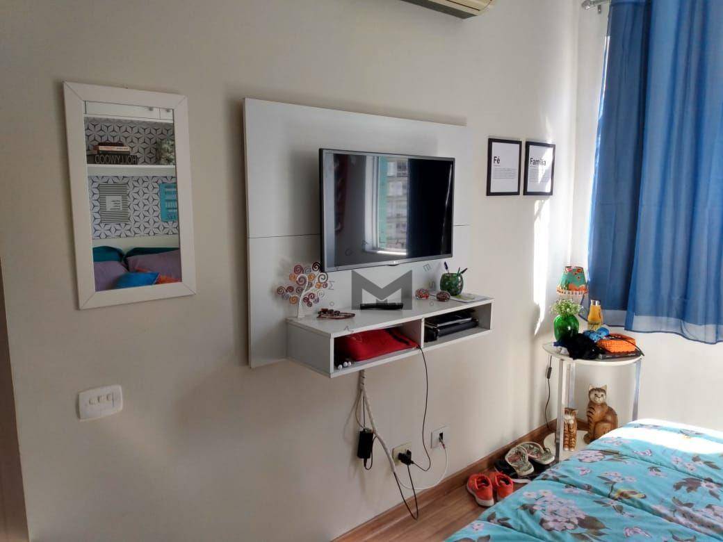 Apartamento à venda com 2 quartos, 70m² - Foto 9