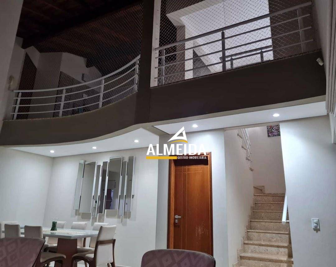 Casa, 5 quartos, 264 m² - Foto 2