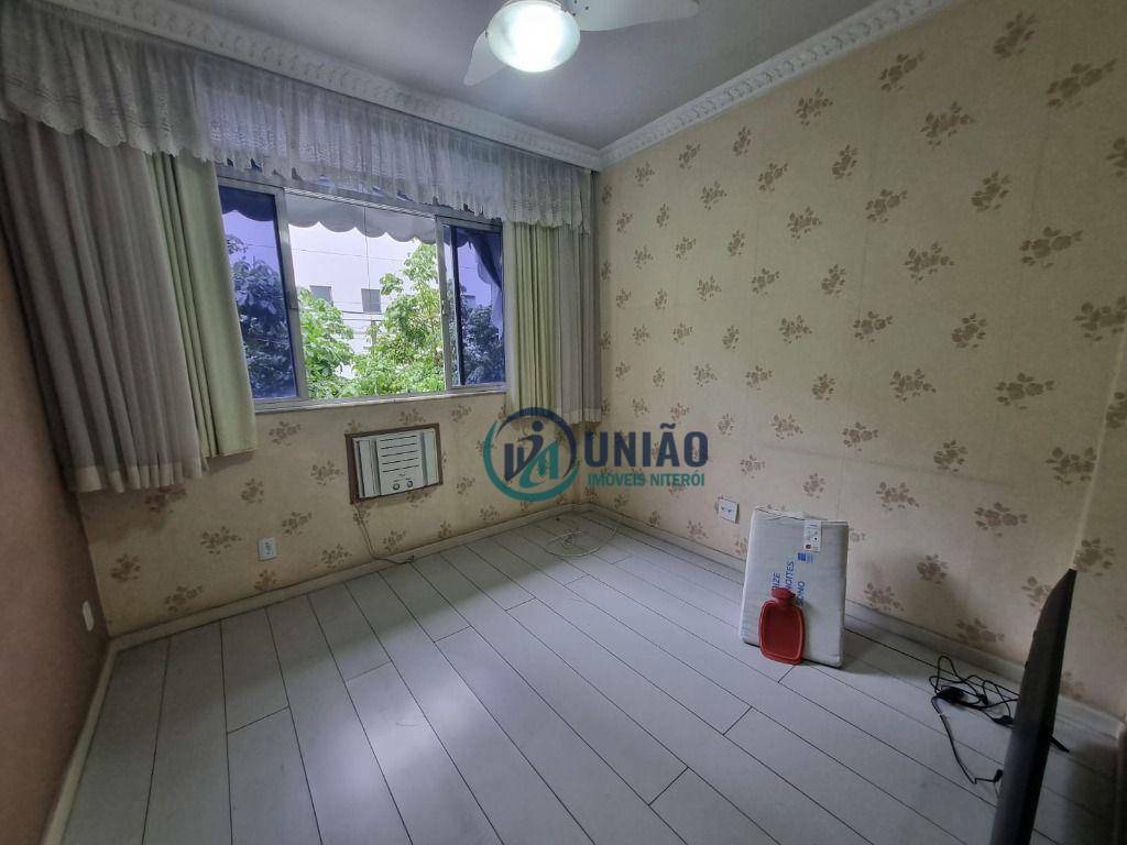 Apartamento à venda com 3 quartos, 120m² - Foto 7