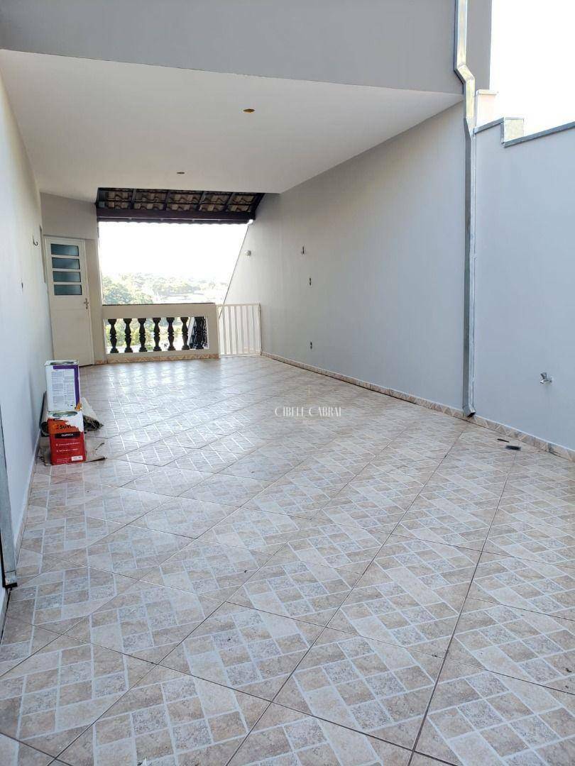 Casa à venda e aluguel com 3 quartos, 200m² - Foto 10