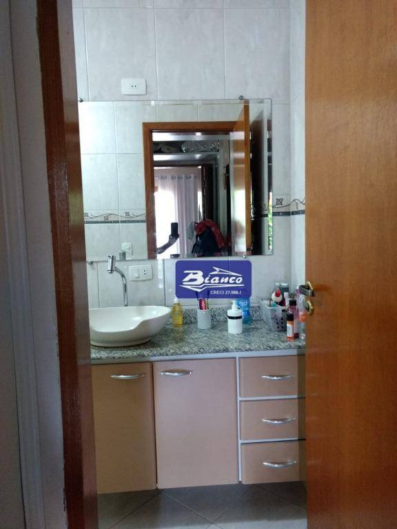 Sobrado à venda com 3 quartos, 247m² - Foto 11