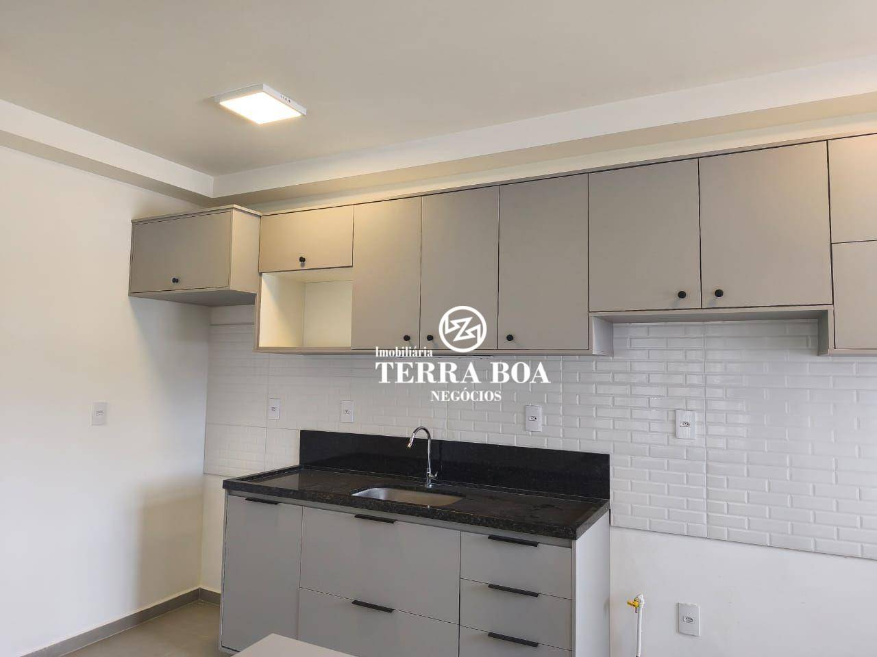 Apartamento para alugar com 2 quartos, 60m² - Foto 15