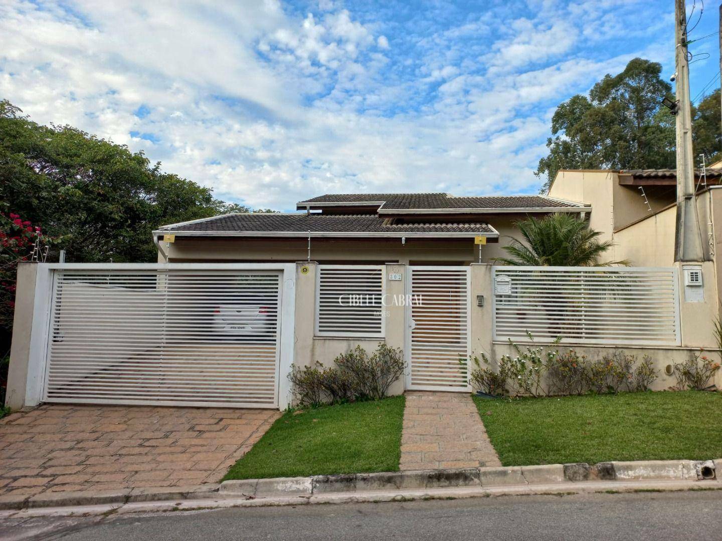 Casa à venda com 3 quartos, 197m² - Foto 2