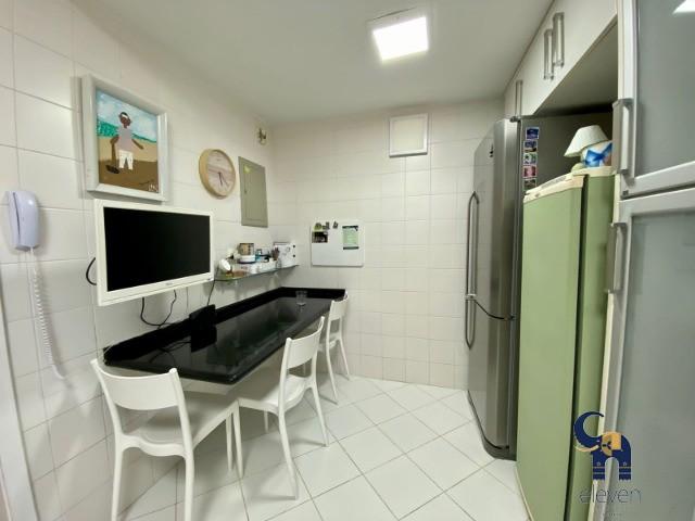 Apartamento à venda com 3 quartos, 183m² - Foto 13