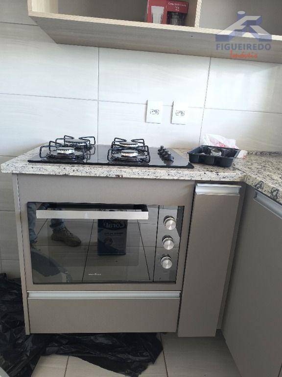 Apartamento à venda com 2 quartos, 67m² - Foto 6