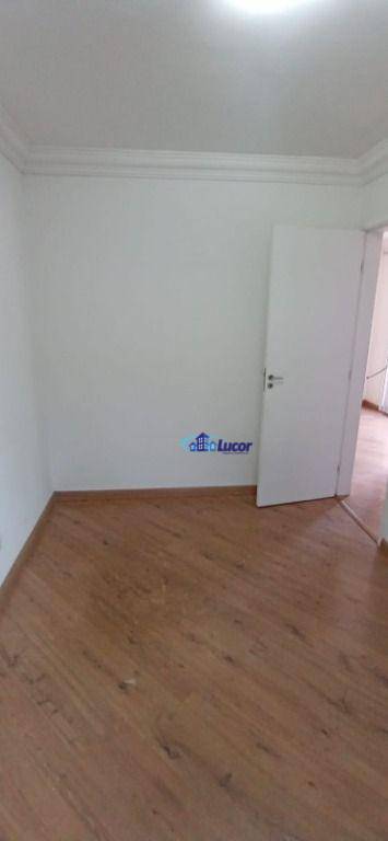 Apartamento à venda com 2 quartos, 55m² - Foto 18