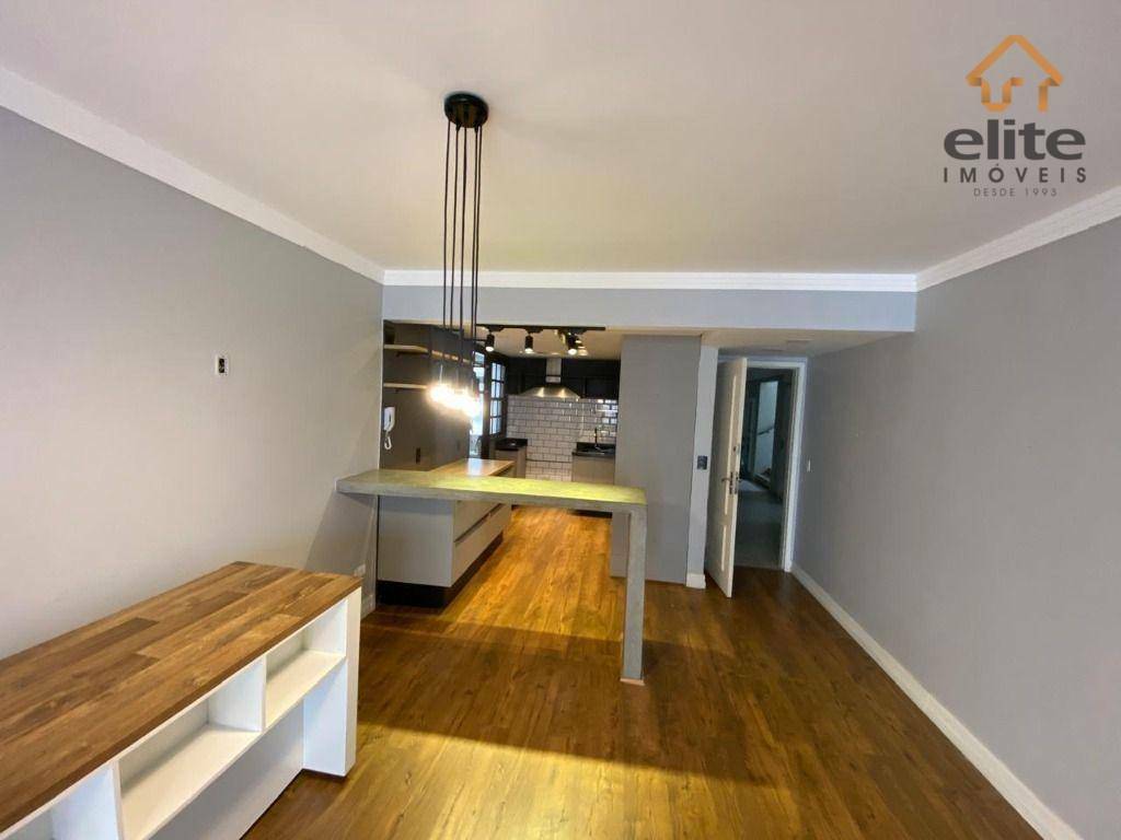 Apartamento à venda com 3 quartos, 92m² - Foto 4