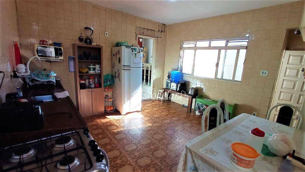 Casa à venda com 2 quartos, 119m² - Foto 11