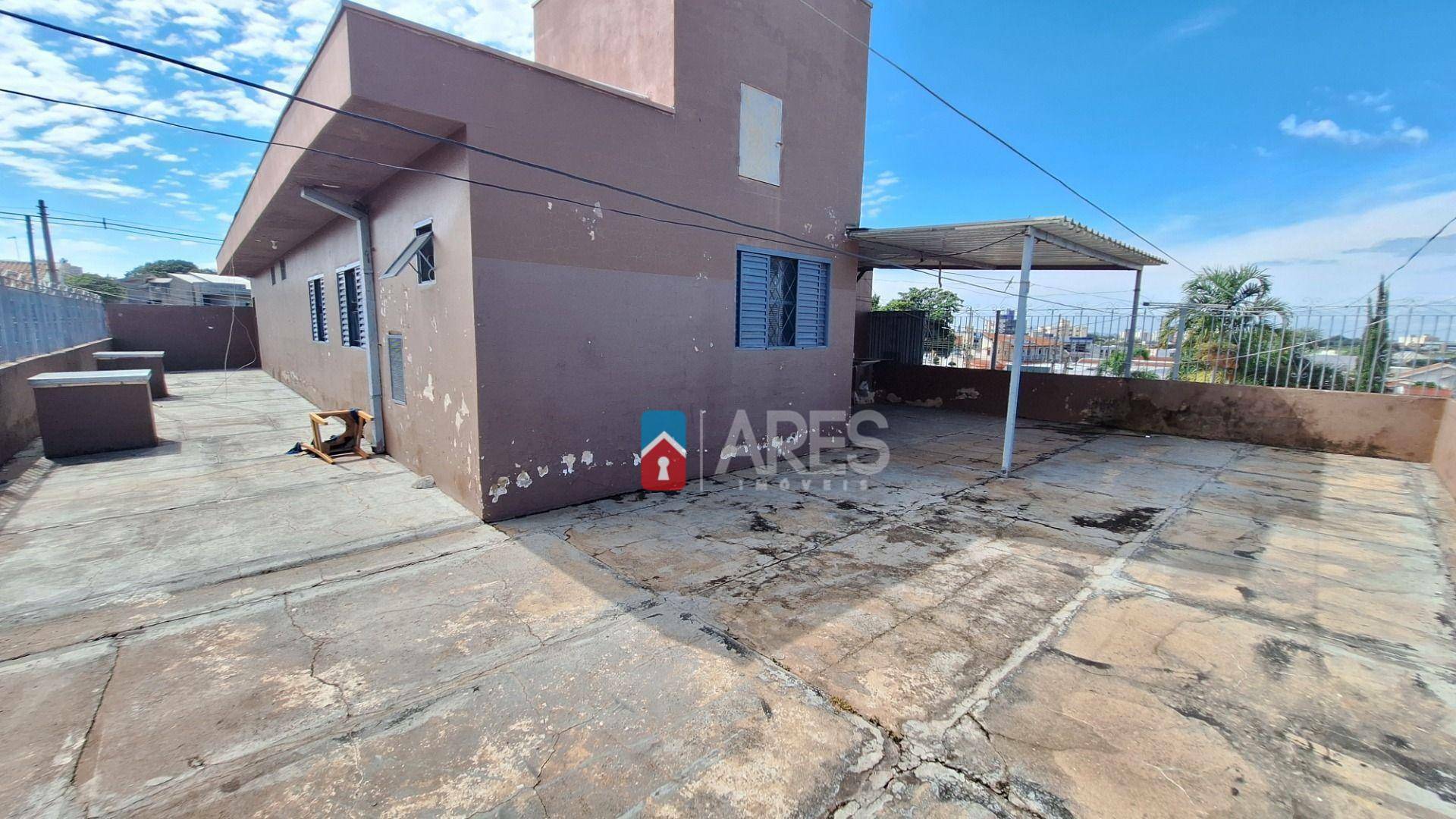 Casa à venda com 5 quartos, 169m² - Foto 18