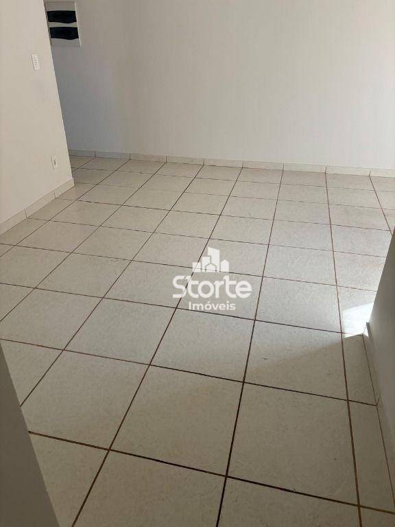 Apartamento à venda com 2 quartos, 65m² - Foto 5