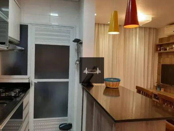 Apartamento à venda com 2 quartos, 56m² - Foto 11