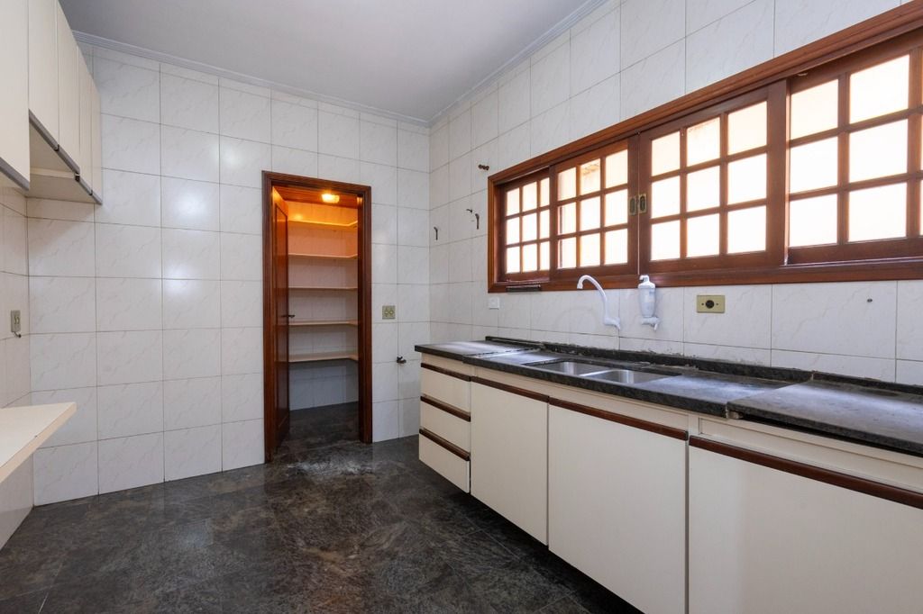 Casa de Condomínio à venda com 4 quartos, 233m² - Foto 41