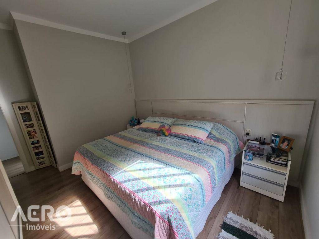 Casa de Condomínio à venda com 3 quartos, 330m² - Foto 44