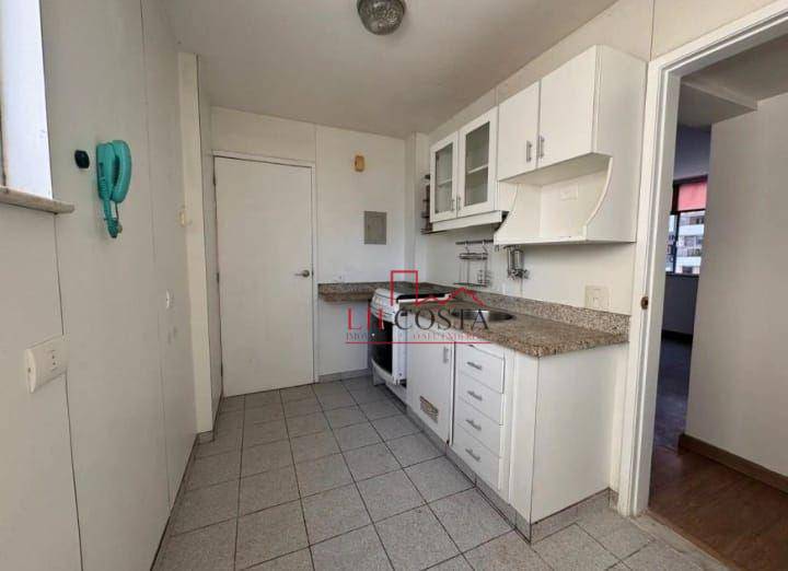 Apartamento à venda com 2 quartos, 70m² - Foto 16