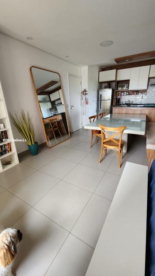 Apartamento à venda com 2 quartos, 69m² - Foto 4