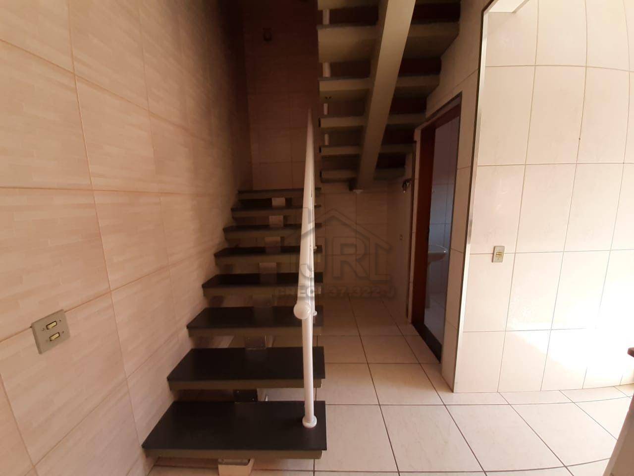 Casa à venda com 5 quartos, 250M2 - Foto 2