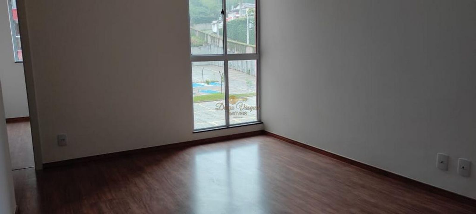 Apartamento à venda com 2 quartos, 50m² - Foto 2