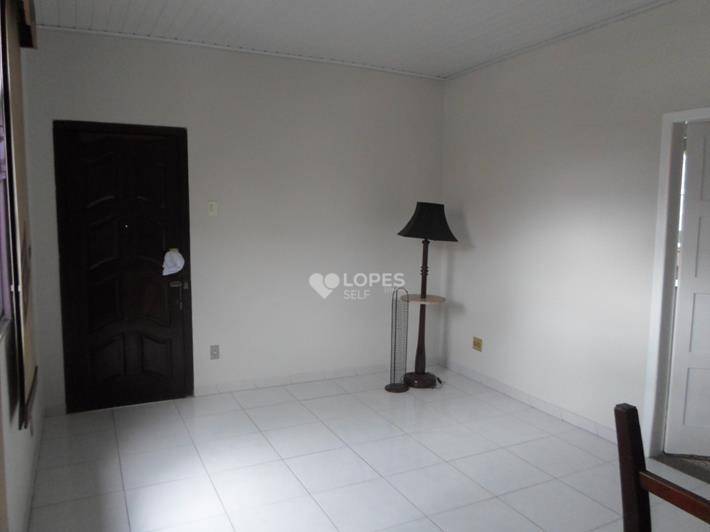 Apartamento à venda com 3 quartos, 100m² - Foto 2