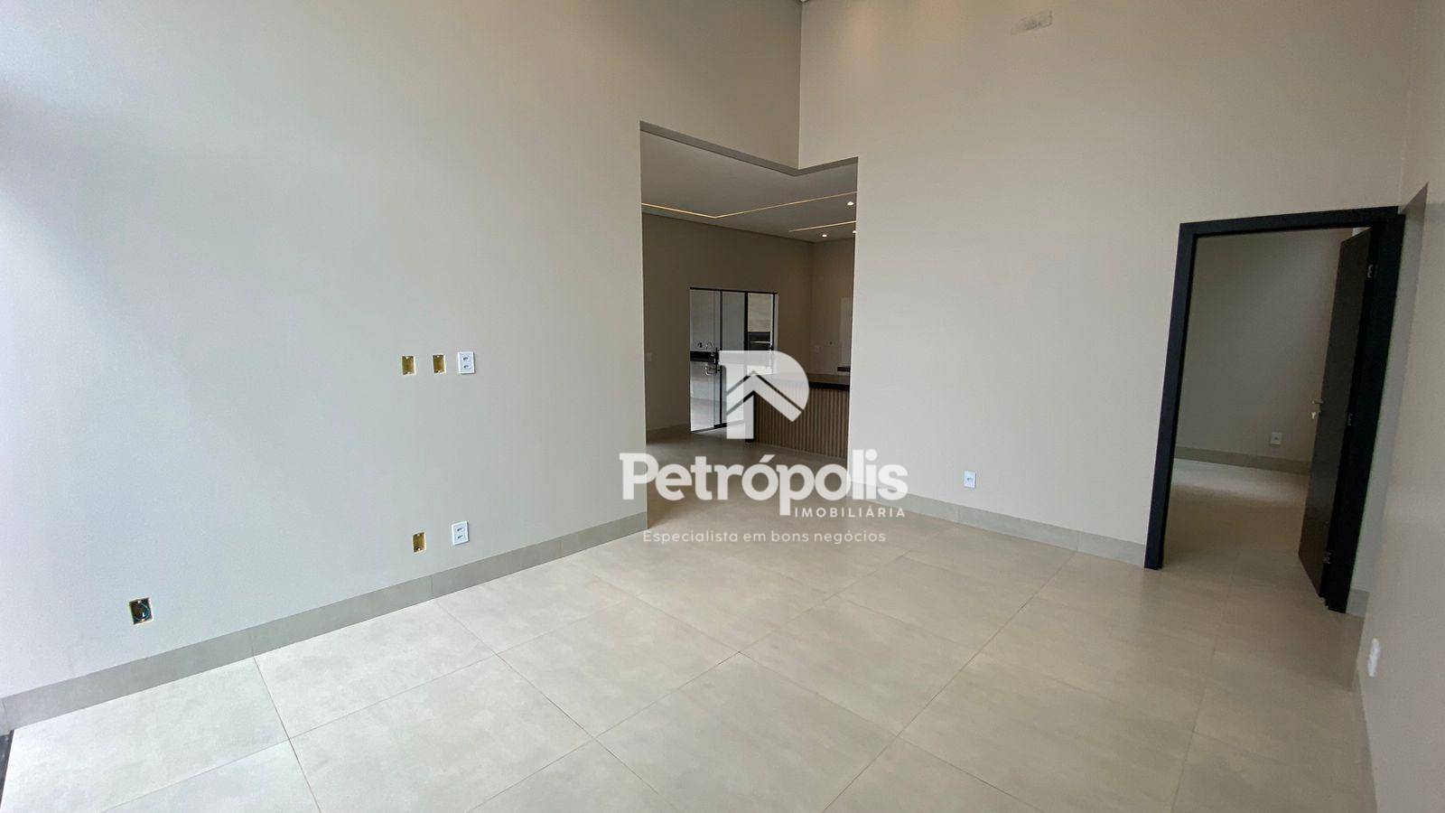 Casa à venda com 3 quartos, 104m² - Foto 1