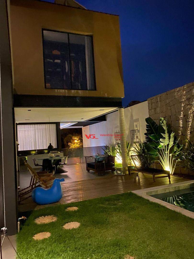 Casa de Condomínio à venda com 4 quartos, 320m² - Foto 11