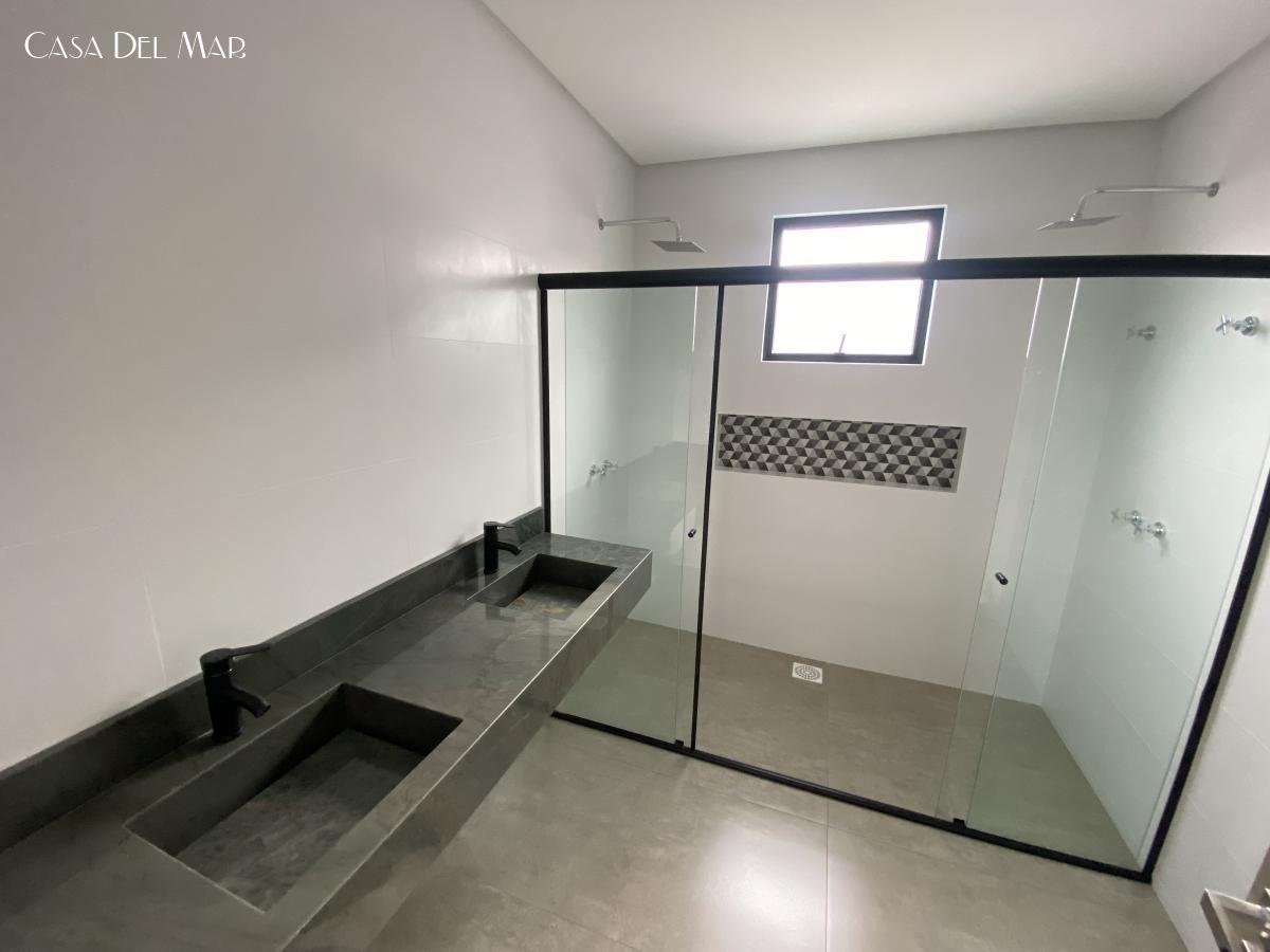 Casa à venda com 3 quartos, 220m² - Foto 22