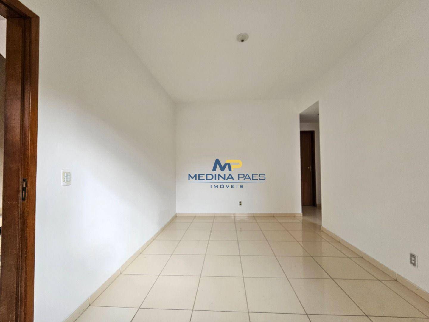 Apartamento à venda com 2 quartos, 67m² - Foto 6
