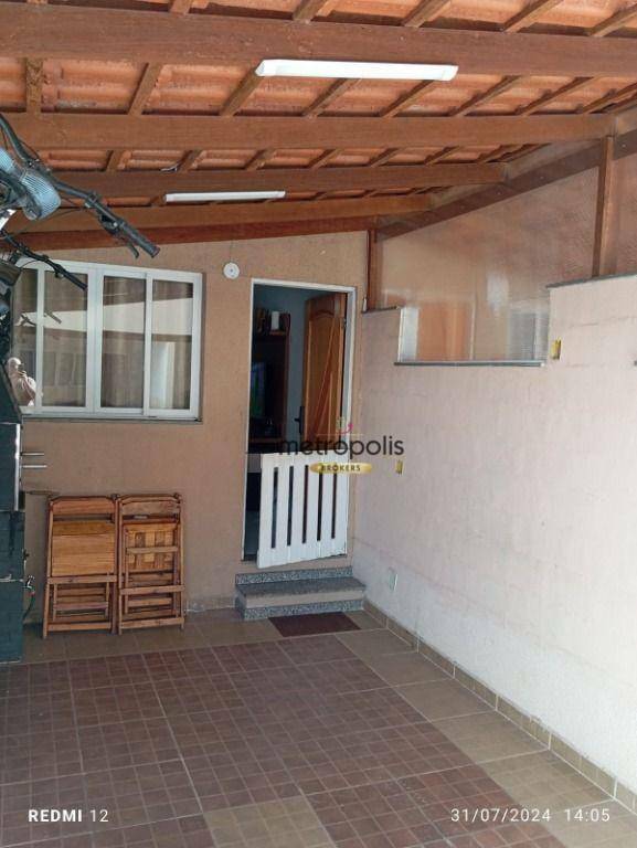 Casa à venda com 3 quartos, 107m² - Foto 1