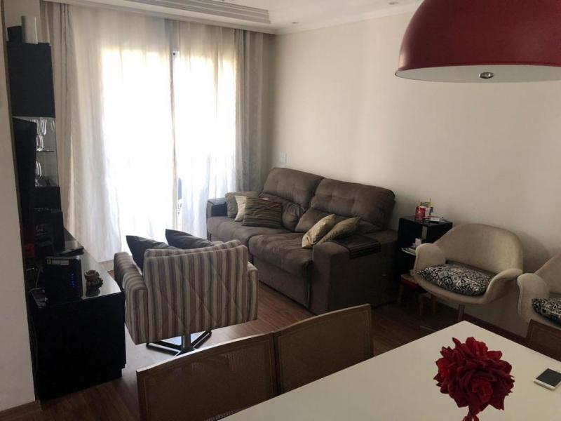 Apartamento à venda com 3 quartos, 74m² - Foto 2